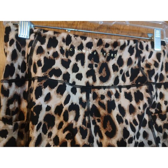 Victoria Secret Womens Leggings Cheetah Leopard Print Cropped Pocket Yoga Small - Picture 6 of 8